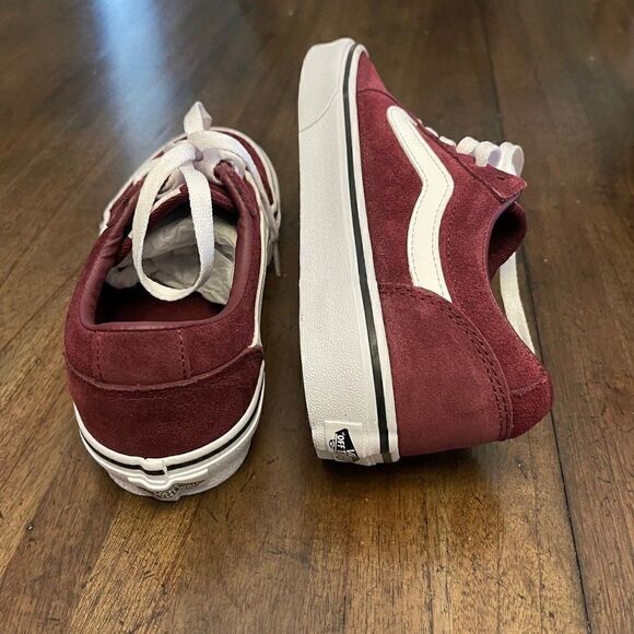 Vans Suede Old Skool Shoes - Picture 5 of 12